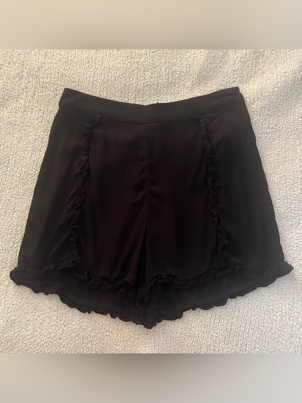 Sunday Best Black Ruffle Trim Women's Shorts Size 6
